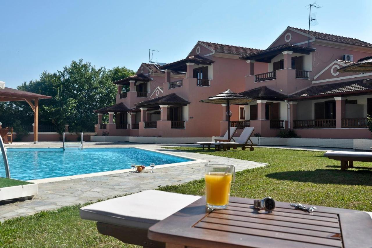 Louvros Apartments Sidari  Exterior photo